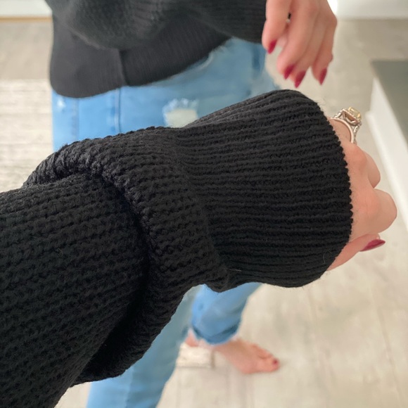 🆕 Black Ribbed V Neck Knit Sweater With Buttons - Picture 3 of 5